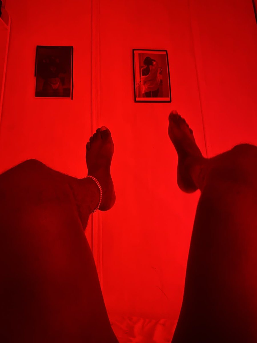 TsFellina's tweet photo. @TravisFSr1 You caught me I your room this way what will you do https://t.co/nt7sCDuMUj