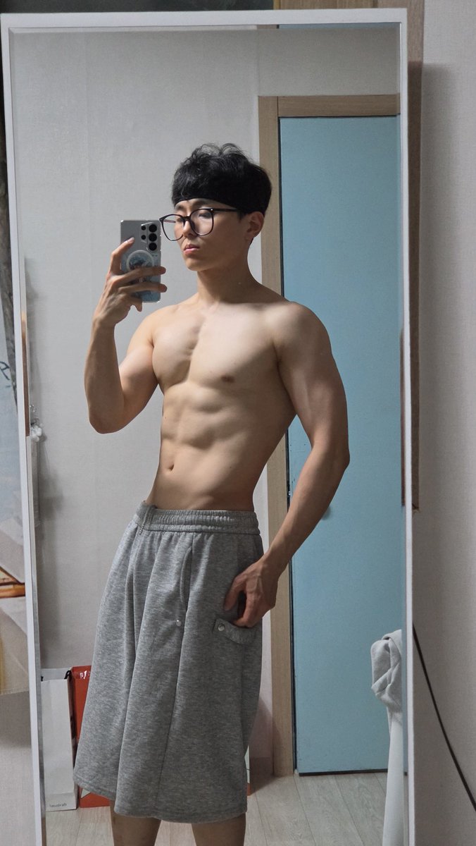93_samdol's tweet photo. ㅇㅇㅇ 💪 https://t.co/rA5rqvCDUM