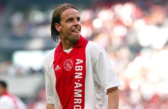 kentudezenog_'s tweet photo. Andy van der Meyde is vandaag 47 geworden!

Scoorde ooit deze prachtige goal in Rome voor @AFCAjax in de Champions League.

Let ook op de grote namen die meedoen met Ajax...! https://t.co/8V4caPvsbq