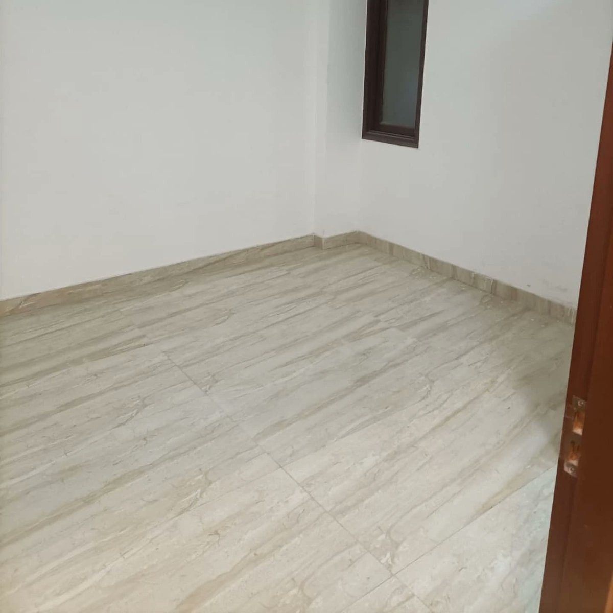 NobukoMarcwxq's tweet photo. 3BHK flat available for rent in Panchsheel Vihar, a prime South Delhi location. Fully furnished with a modular kitchen, wardrobes, lift, car parking, excellent ventilation, security, and nearby markets and amenities. Perfect for luxury living. https://t.co/noUdyTxdPT