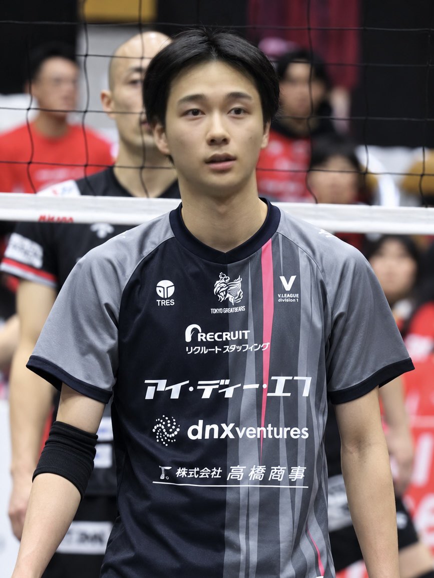 hubboyslove's tweet photo. 🏳️‍🌈 Reon Arao, outro jogador de vôlei japonês, se assume LGBTQ+ e diz ter sido inspirado pela coragem de Rui Takahashi.

“Sou uma das pessoas que teve sua coragem impulsionada por outra. Por isso, espero que meu ato também ajude alguém.” https://t.co/RgG8C8600v