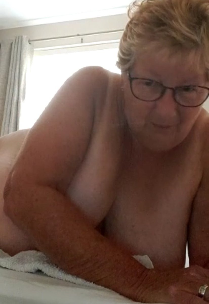 elgerocultor's tweet photo. Visiten mi canal gratuito... 😋📷 😋
Comenten, Reposteen y Compartan
#granny #grannysex #mature #maduras #abuelas #ancianas #abuelasgordas #madurasgordas https://t.co/atObYCnDdc