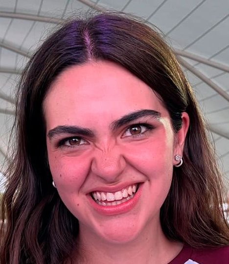 luis_gj's tweet photo. Me espanta la manera tan obscena en la que estoy disfrutando cómo el internet se está arrastrando a Andrea Chávez…

😂😂😂😂😂
@AndreaChavezTre https://t.co/yrKlmqOuYH