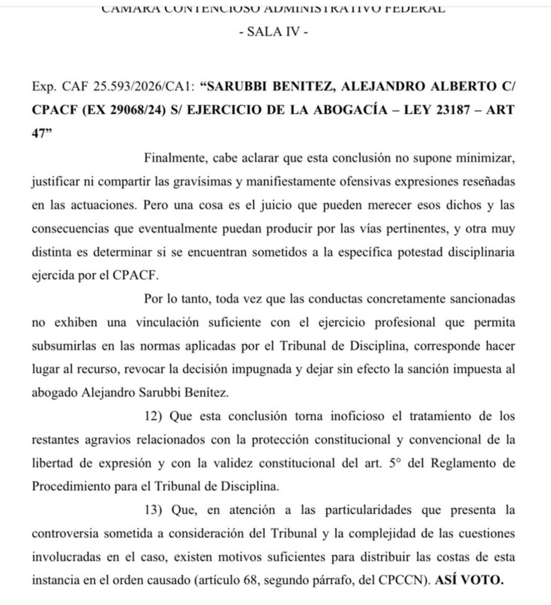 GordoLeyes's tweet photo. La Cámara Federal resolvió lo obvio y evidente: un colegio de abogados (ente parasitario por excelencia) no puede inmiscuirse en la vida de los matriculados. Ergo, se extralimitó al sancionarme por twittear. Así que en el CPACF pueden venir en fila a mamarme la verga. Abrazo. https://t.co/nXQirGoyub