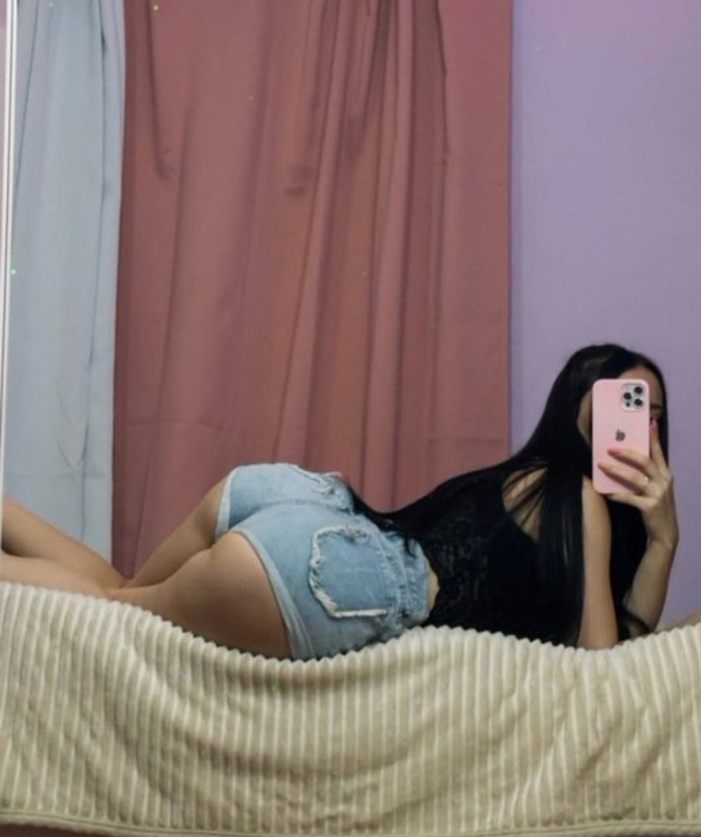 sofiaahott's tweet photo. Mojadita y preparada para chat hot, mandar dm los mas vergones 🔥🔥 https://t.co/t2WK4gNfWb