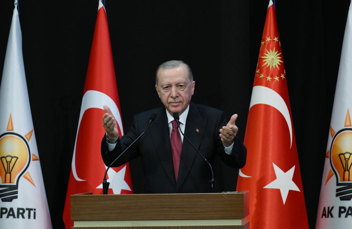 OZLEM_CERCIOGLU's tweet photo. Genel Başkanımız ve Cumhurbaşkanımız Sayın Recep Tayyip Erdoğan’ın liderliğinde Genişletilmiş İl Başkanları Toplantımızı gerçekleştirdik.

Milletimize ve kentlerimize hizmet etme yolunda, güçlü ve kararlı bir şekilde daha fazla çalışmaya, vatandaşlarımızı hizmetle buluşturmaya devam edeceğiz.

@RTErdogan 
@Akparti