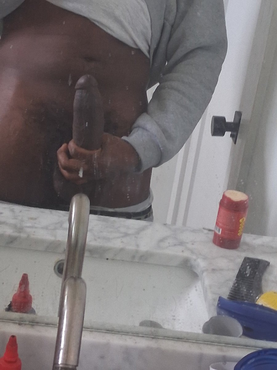 LodiDodiDC87's tweet photo. It's only Big D and there's video proof. 
Somebody said I wouldn't post! 😂 Why not 💪🏾 https://t.co/VTYPuWiMJg