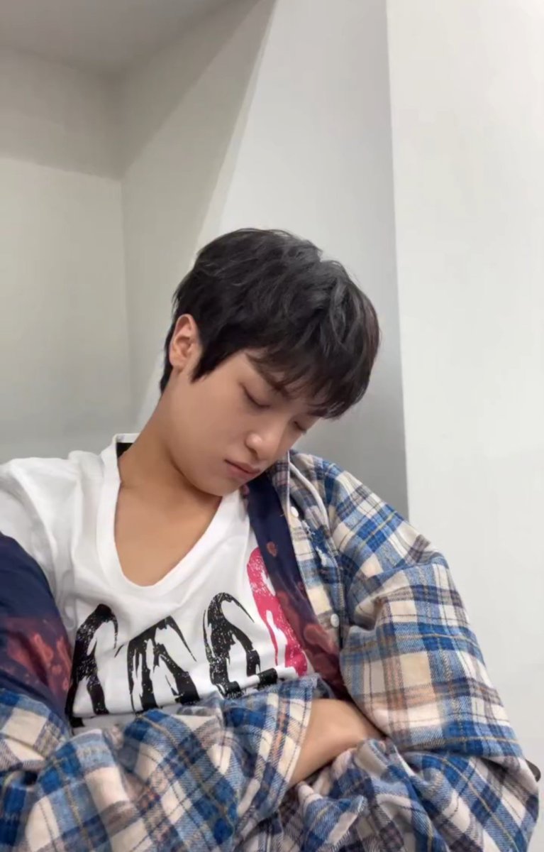 keemkuni's tweet photo. 집ㅃㄹ가고싶다 https://t.co/jVXds7AfEI