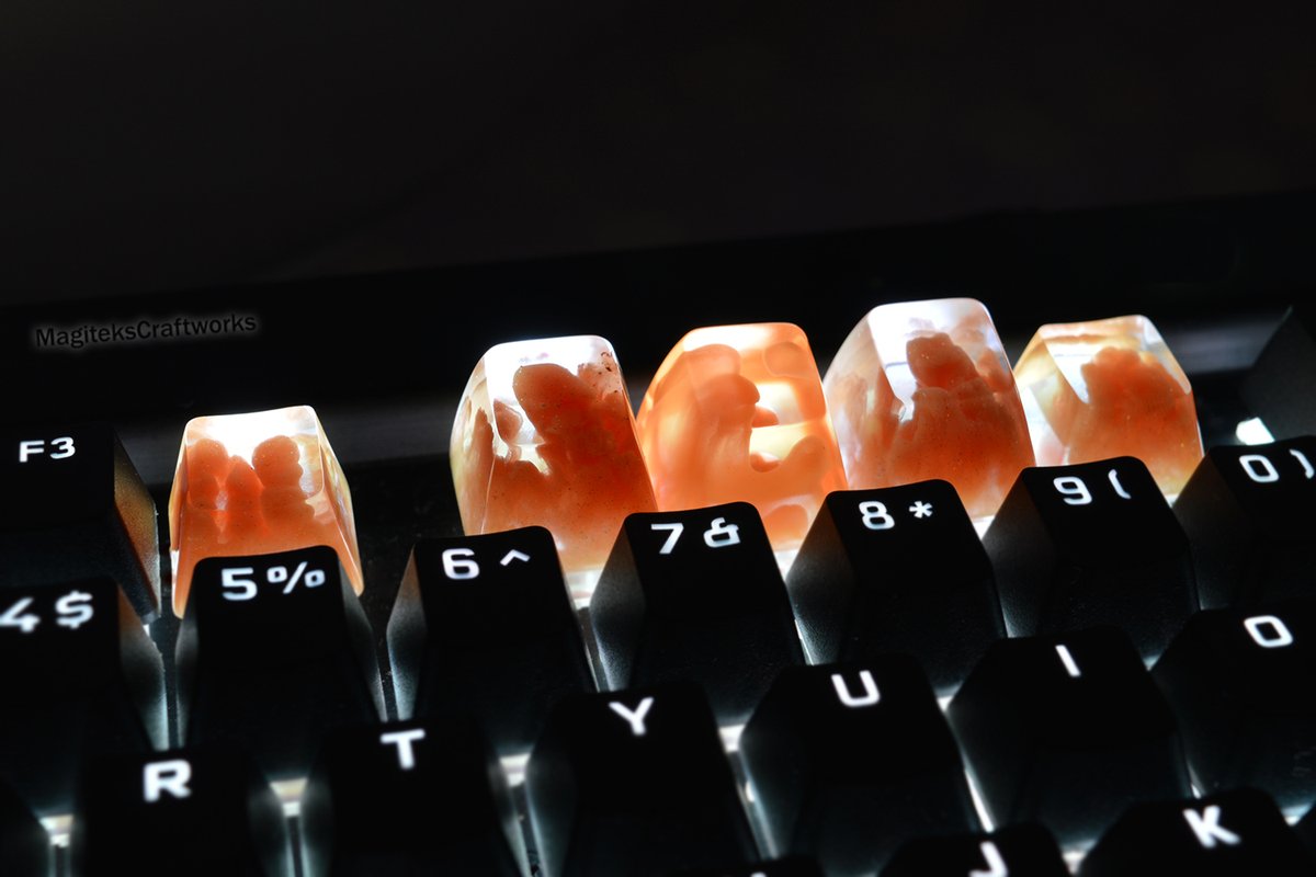 Magitek__Knight's tweet photo. Today's keycaps - Orange Cloud~ Oem and SA Row 4 ⭐https://t.co/XiB4LfOCAM  

[ #art #keycap #keycaps #keyboards #crafts #resinart  #SAkeycaps #OEMkeycaps #Magitekart ] https://t.co/u15JNYN2CI