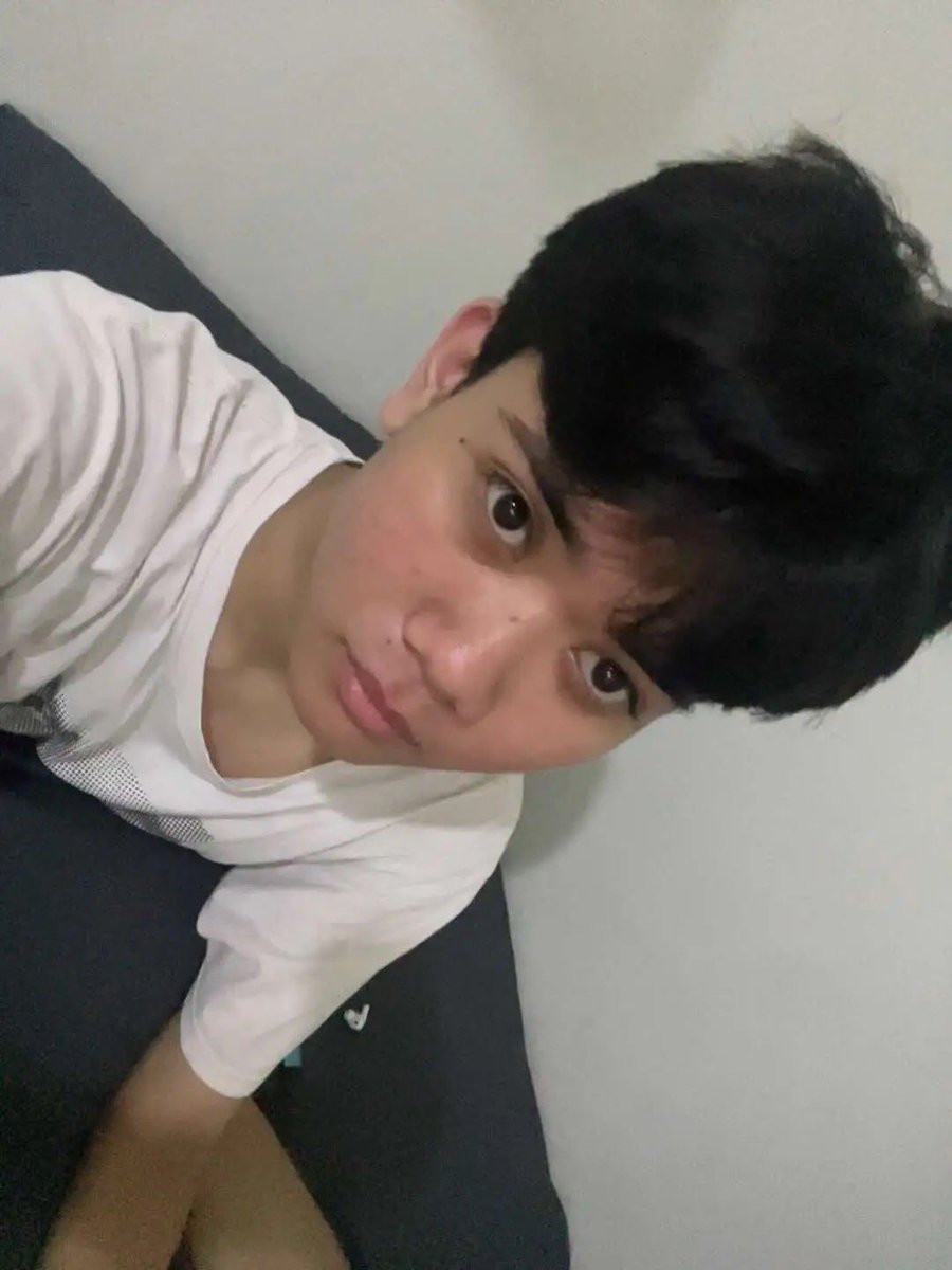 dk4litz's tweet photo. mw tidur https://t.co/i01MO7kUKg