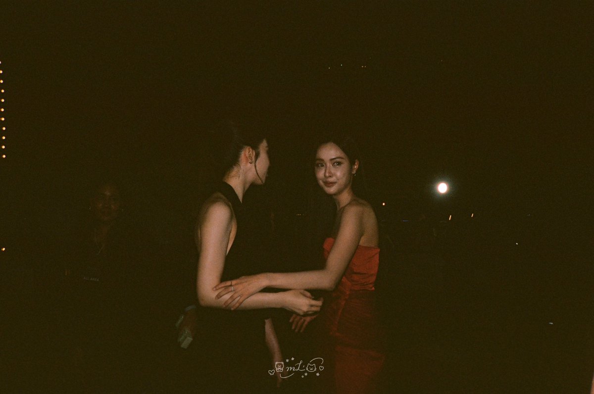 by11cats's tweet photo. พี่อุ้มน้องแบมผ่านเลนส์กล้องฟิล์มของเรา 🥰

#Oomeisaya #Bamsaralee https://t.co/akfd8VSFkX