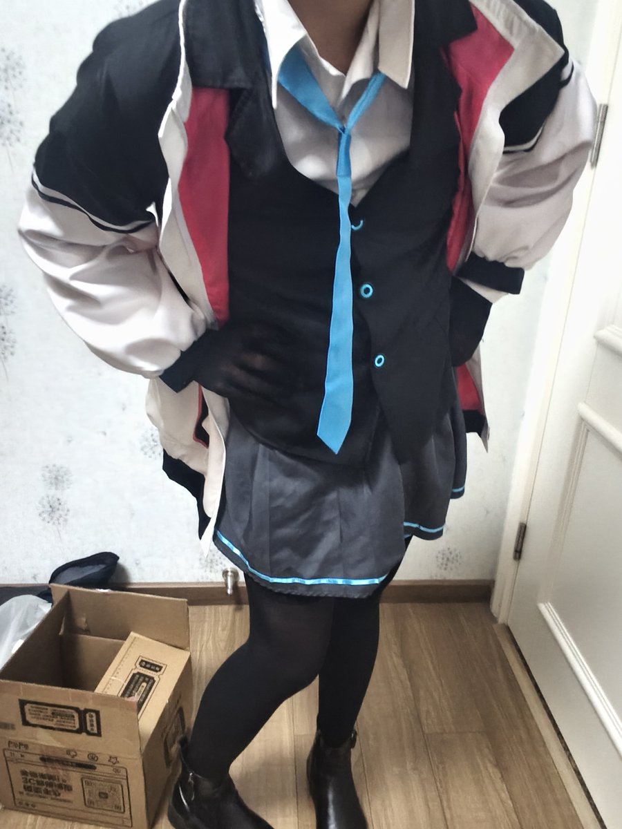 KEYxkmr's tweet photo. 该睡觉了，各位亲们，祝各位有一个美好的晚上～ https://t.co/I3pDyhW2G3