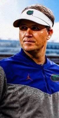 BVHaterClub's tweet photo. Starting with the B’s…

Buster Faulkner (Age 45)
15 years of OC experience 

Currently has the #5 total offense &amp; #2 scoring offense at UF

At GT, he built a top 25 offense that helped GT reach their first ranked finish in 11 years

At UGA before that, he won 2 national titles https://t.co/MEp1k2cUGm