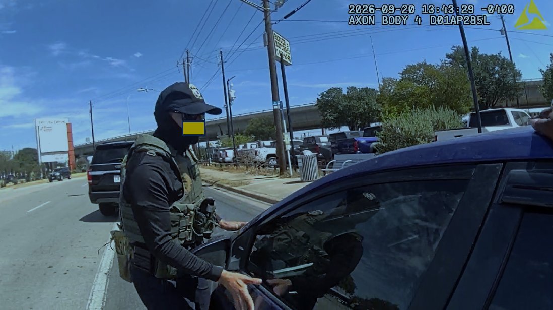 andrewlamparski's tweet photo. Court documents allege Wilber Rafael Garcés Pérez struck an ICE officer with his mirror and led officers on a pursuit.

These body-worn camera stills are included in the document: https://t.co/qyRwpaKEqh