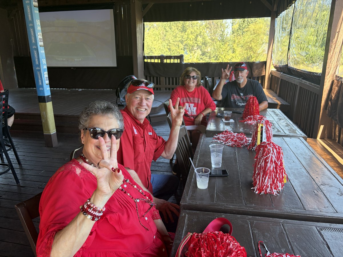 houstonalumni's tweet photo. We had an incredible time at Coogs on the Road: Statesboro, bringing the Cougar community together in Georgia before cheering on the Coogs! 🏈🐾 It was another reminder that no matter where we go, Cougar spirit travels with us. 🚗
#UHAlumni #CoogsontheRoad #Statesboro #GoCoogs https://t.co/sWA0PUZRV5