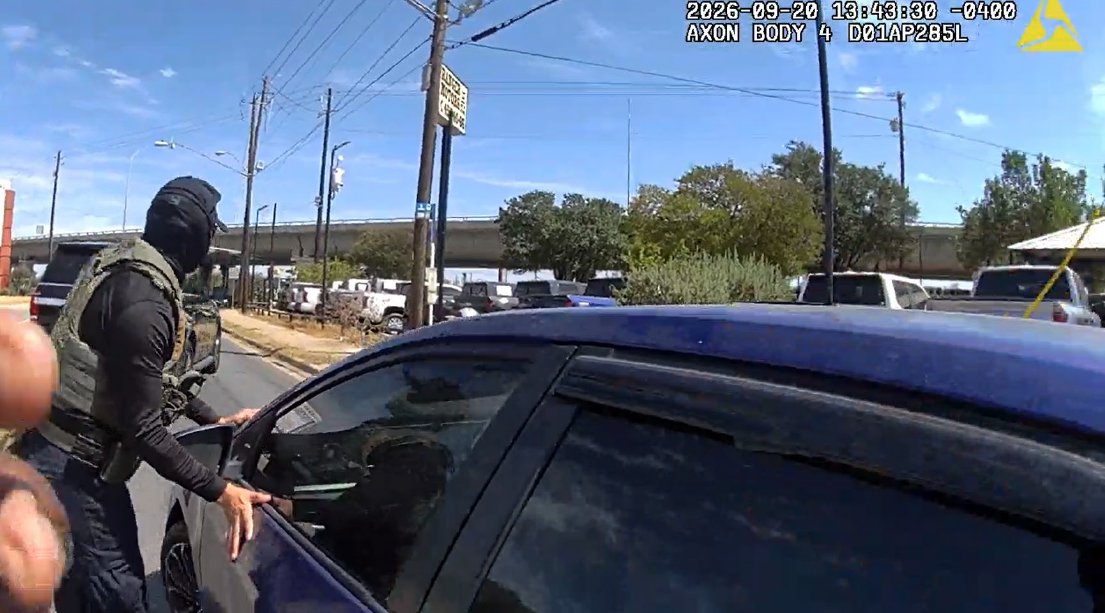 andrewlamparski's tweet photo. Court documents allege Wilber Rafael Garcés Pérez struck an ICE officer with his mirror and led officers on a pursuit.

These body-worn camera stills are included in the document: https://t.co/qyRwpaKEqh