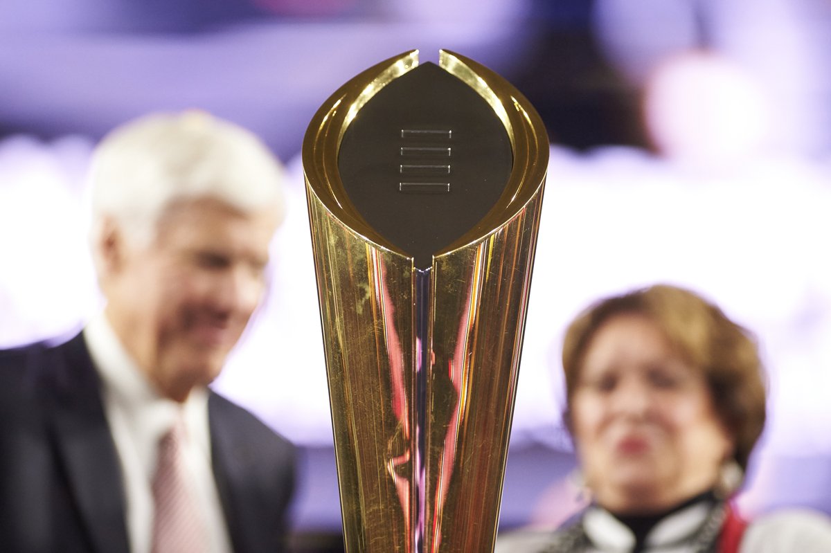 ESPNCFB's tweet photo. Could a 24-team College Football Playoff be coming? 👀

The Big Ten and SEC remain divided on how many teams should make the field and how automatic qualifiers should be awarded.

Everything you need to know about where expansion talks stand ➡️ https://t.co/2BVNwKC5Ph https://t.co/4wP5UELTol
