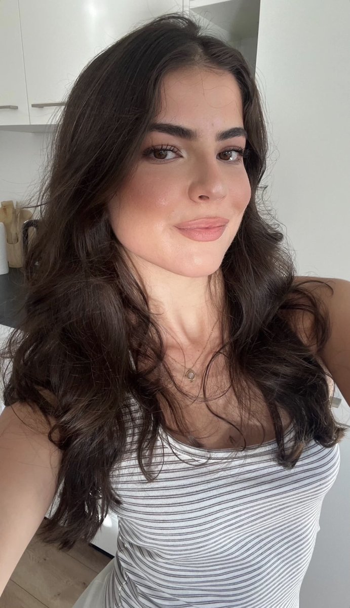 azrasozz's tweet photo. Use me and jerk that cock all over my slutty turkish body 🙈 https://t.co/Pcg2JtxFE8