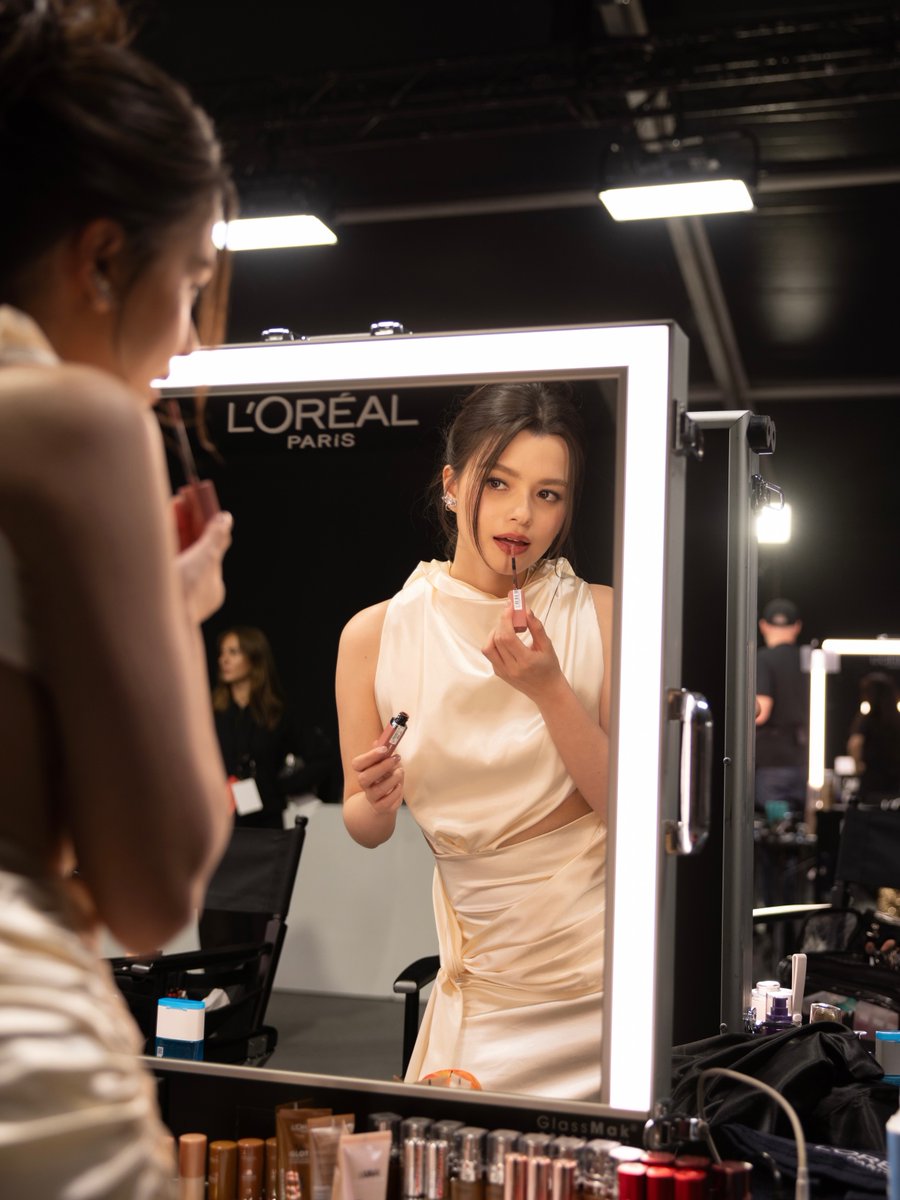 beckyfanclub05's tweet photo. Unveiling the secret recipe of Le Défilé 2026 glamour

@LOrealParisTH @AngelssBecky

REBECCA LE DEFILE LOREAL PARIS26
#LeDefileLOrealParis2026xBecky
#beckysangels #BeckyArmstrong
#RebeccaxLOrealParis #LeDefileLOrealParis #LOrealParisTH https://t.co/1UOOkXYSfY