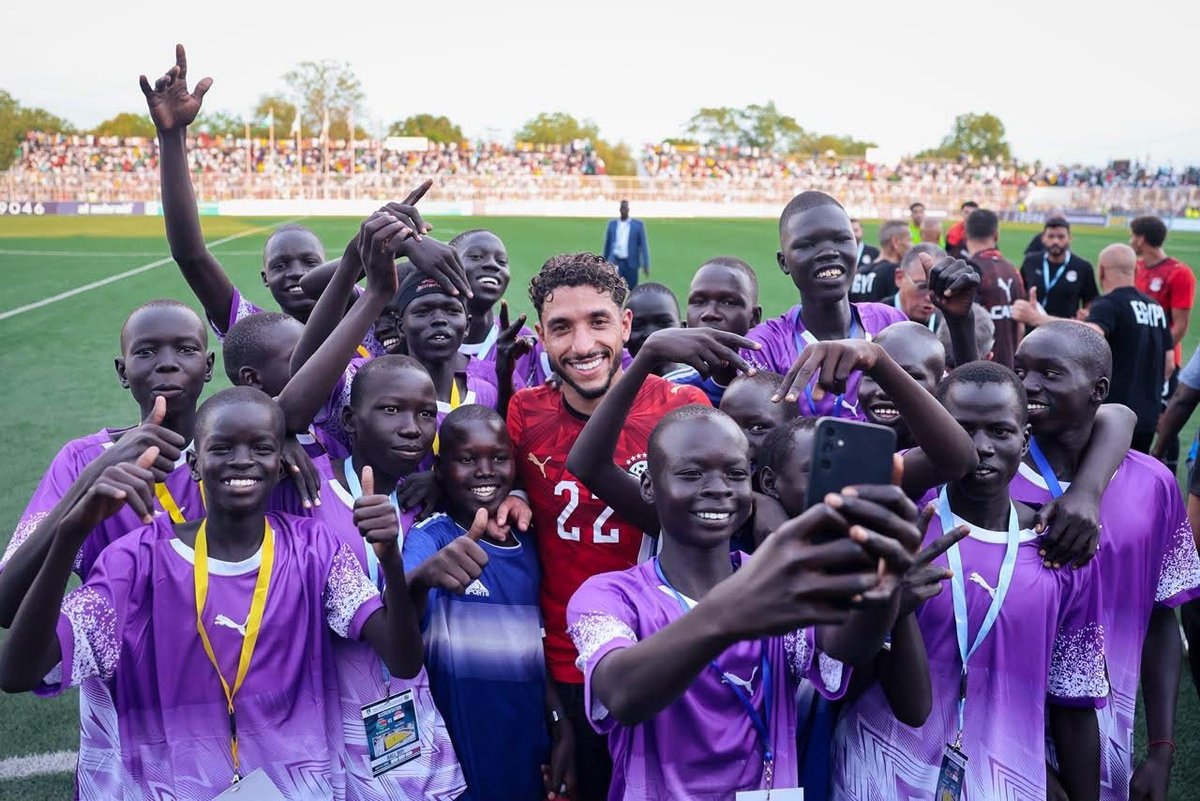 CAF_Online's tweet photo. This is Africa. Nothing but love. 🌍❤️

#TotalEnergiesAFCON2027 | 📸@EFA https://t.co/gi8KS4FHVS