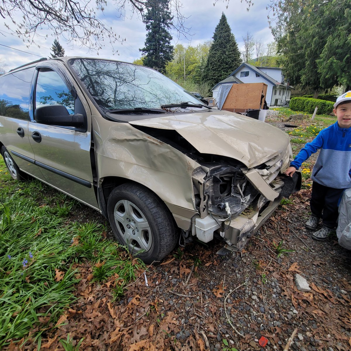 RefinishWay's tweet photo. From Wrecked to Restored!
What looks like a total loss to you is just another opportunity for us to shine.
Every repair is performed with precision and care with your family's safety in mind. 
#NarrowWayCollision  #QueenAnneAutoBody #AutoBody #CollisionRepair  #NWBedliners https://t.co/TDBjvVbliW