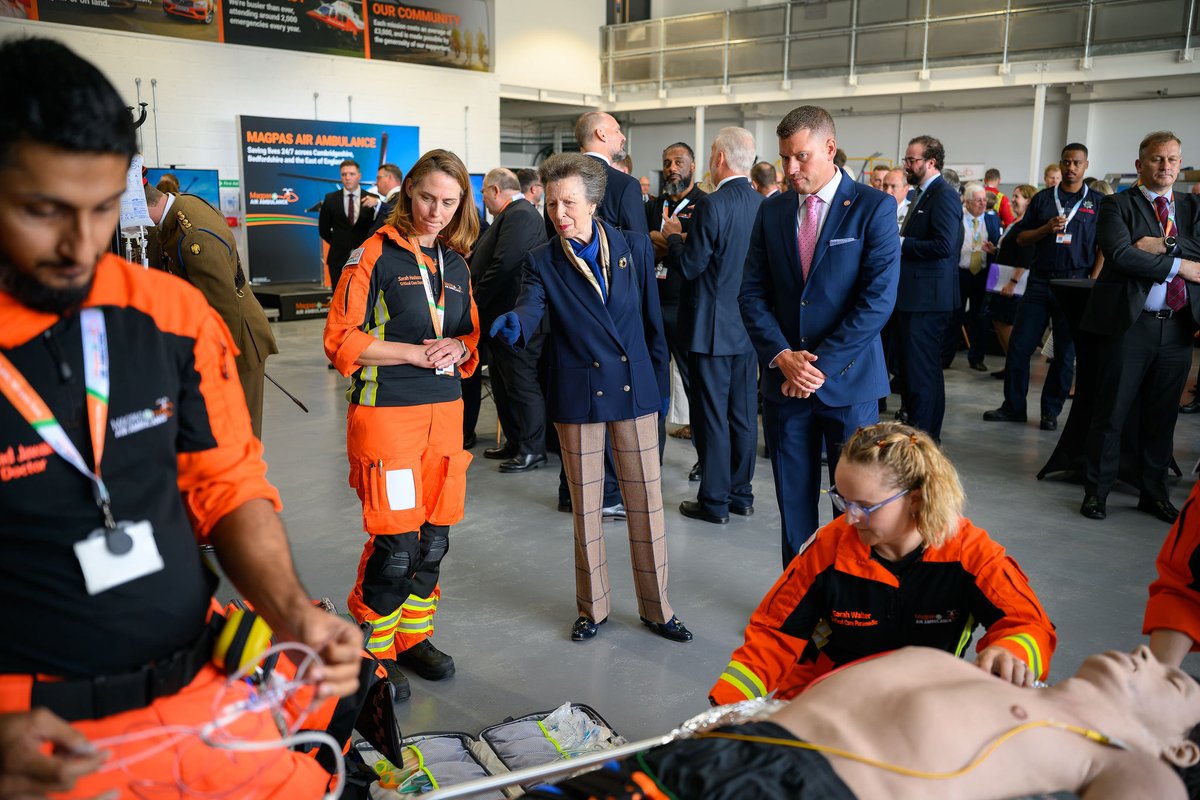 Magpas_Charity's tweet photo. It was an honour to welcome our royal patron, HRH The Princess Royal, to the Magpas Air Ambulance Headquarters this morning, who has previously commended our service and dedicated medical team for being a lifeline for communities across the region. https://t.co/ymDqpkhEcj