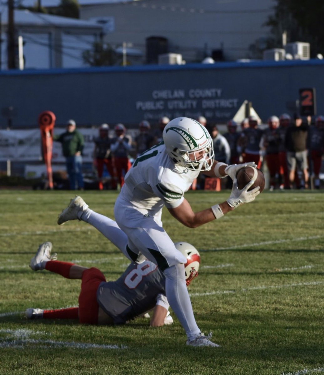 Henry_Miller22's tweet photo. 4 GAMES 

17 REC | 257 YDS | 2 TD

NOT DONE. https://t.co/t91uwuCMmW