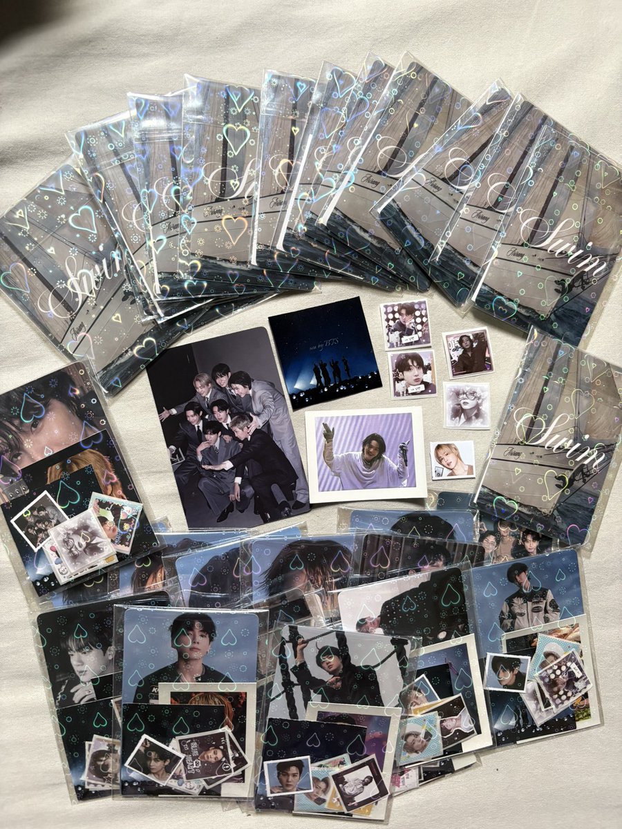 kookvpallet's tweet photo. freebies do dia 28, 30 e 31 feitos 

ansiosa pra distribuir pra vcs 🙏🏻💕 https://t.co/V5HOQMANTA