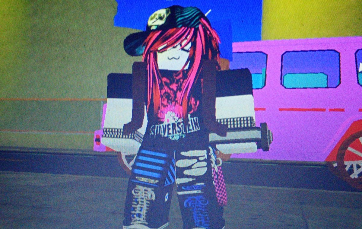 RealSiderella's tweet photo. Tenho o maior orgulho dessa minha skin no roblox :3 https://t.co/fGXhJ9E0fE