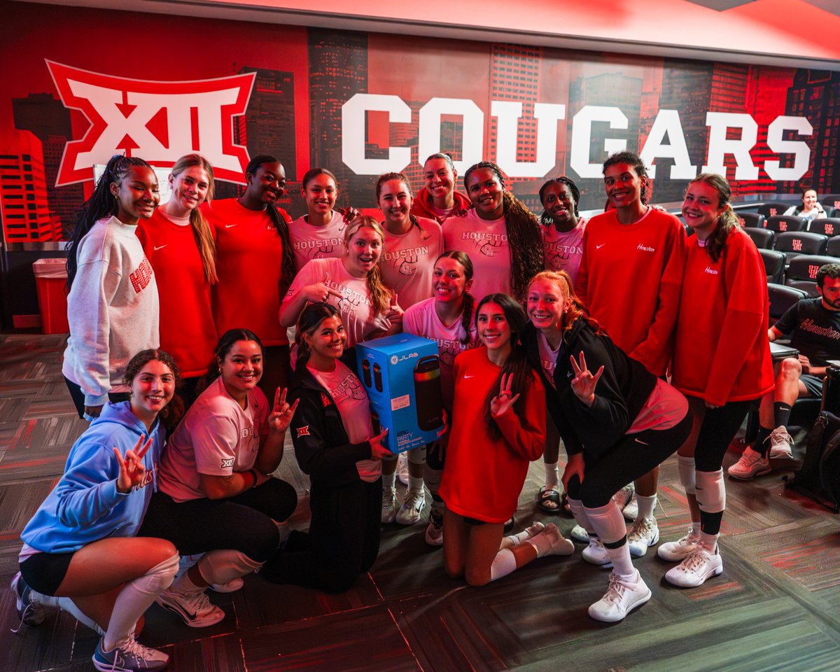 UHCougarVB's tweet photo. Thank you!  @JLabAudio https://t.co/1rAtLTyTUx