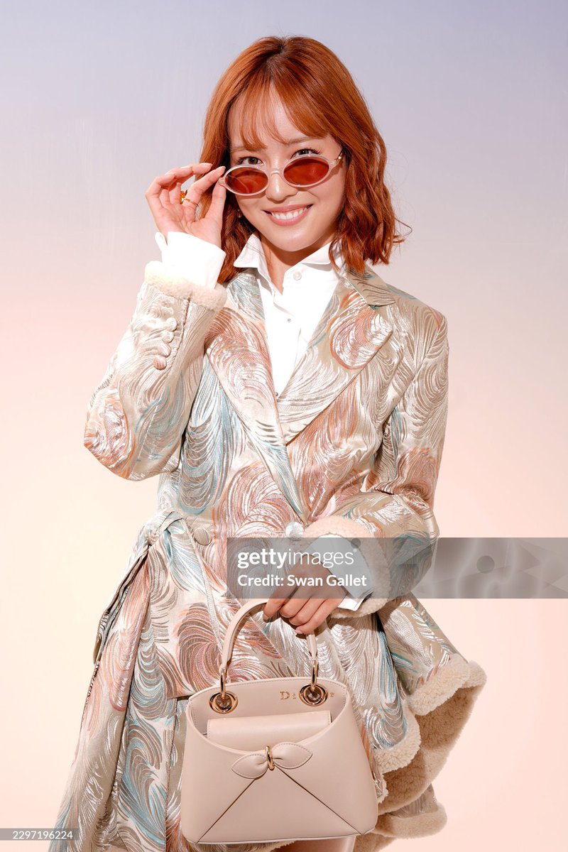 XG_Chart's tweet photo. [Getty Images] 

Juria at the Christian Dior fashion show as a part of RTW Spring/Summer 2027 fashion week

#XG #JuriaxDior #DiorSummer27 #DIOR #PFW 
@Dior @XGOfficial_ https://t.co/4fDJjTdGYO