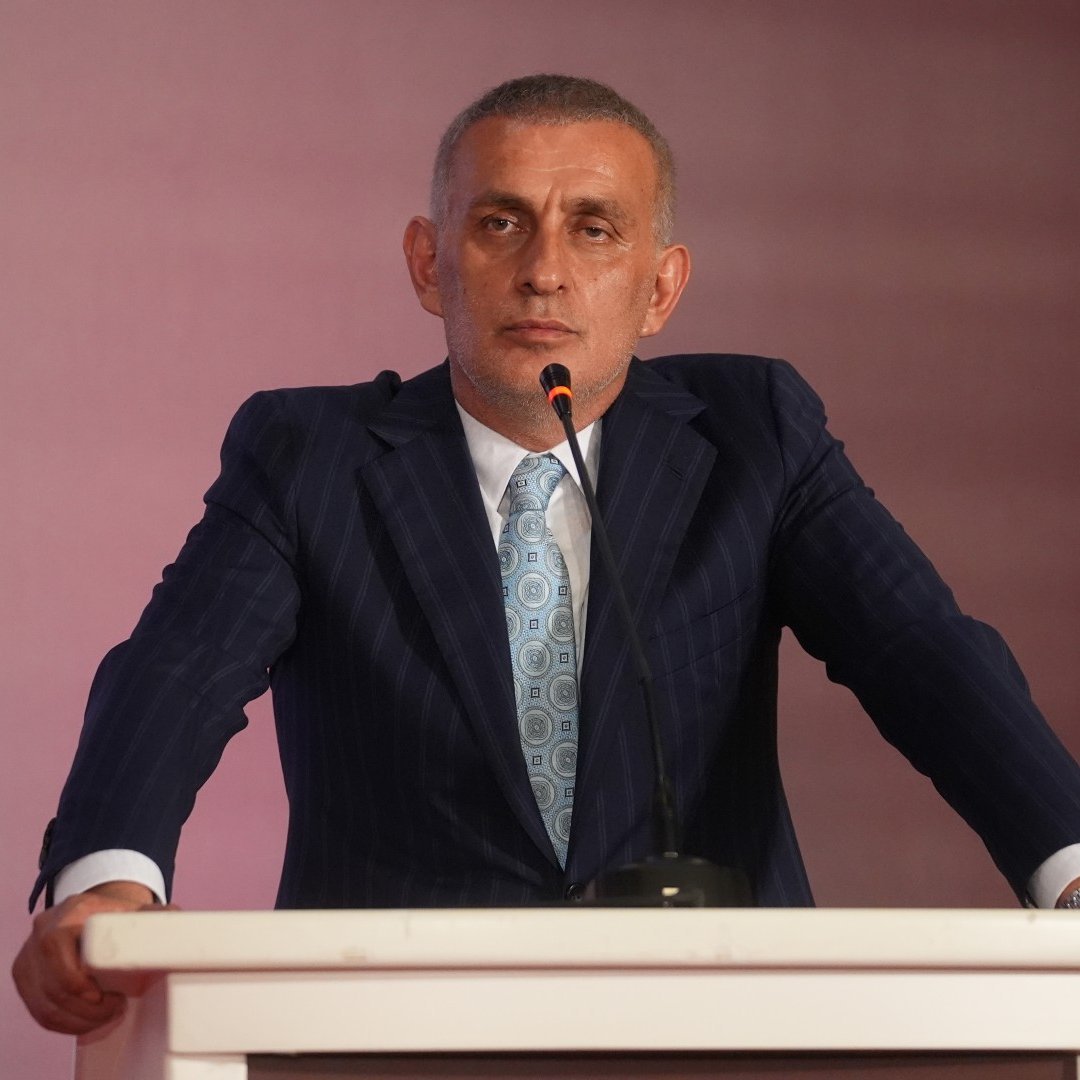 HaberKartali's tweet photo. #TürkFutboluTemizlensin etiketi, X Türkiye gündeminde. https://t.co/wn9oJkjsBf