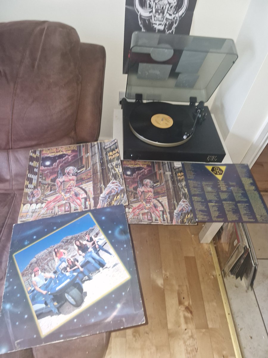 aodanoneachtain's tweet photo. Released on this day 40 years ago....
Iron Maiden - Somewhere In Time.
I bought it sometime in '87 in Zhivago in Galway. Mary bought me a copy 5 or 6 years ago as well. #IronMaiden #SomewhereInTime https://t.co/96UnnRtMJD