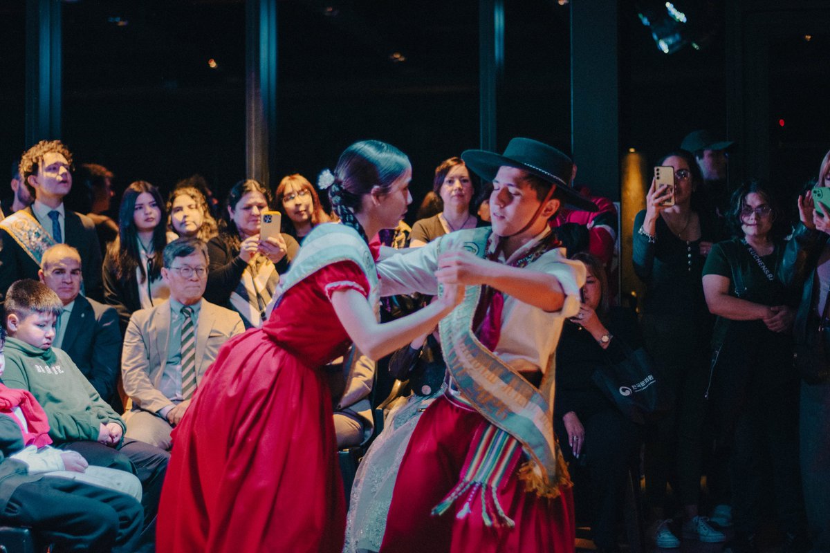 CCCoreanoArg's tweet photo. ¡Así vivimos la inauguración del CCM en Corrientes!
Más de 370 personas se acercaron al MACC para disfrutar la cultura coreana. ¡Todavía tenes tiempo!
Te esperamos en el Museo de Arte Contemporáneo de Corrientes hasta el 11 de octubre.
Más info. en: https://t.co/QOFKBYDG6N https://t.co/a2ZEdfzTST