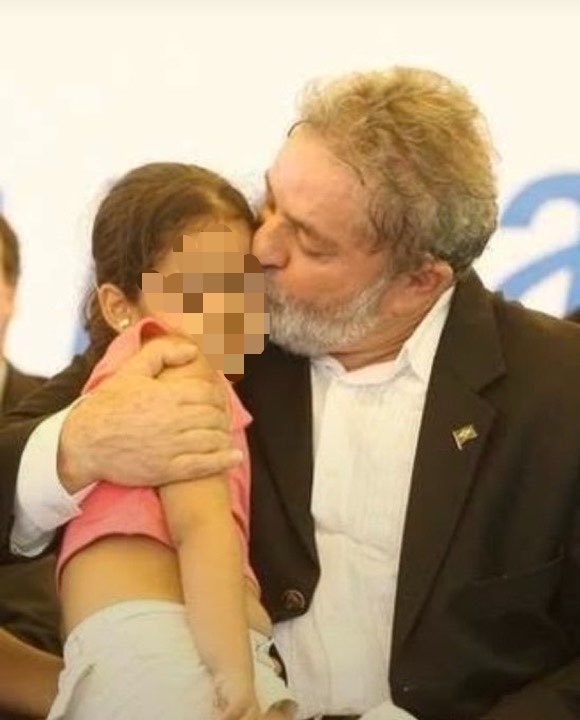barlatti's tweet photo. O menino do MEP provavelmente foi só o primeiro… 

🥴🤮 https://t.co/r5pFPfRRQP
