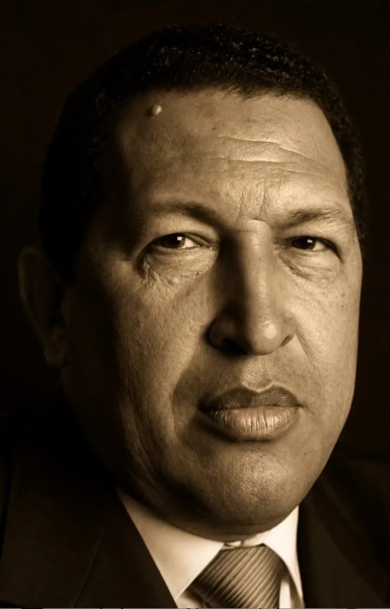 monagasven's tweet photo. Yo voté por Chávez y Maduro y estoy con Delcy 🇻🇪 https://t.co/XsothBHXoF
