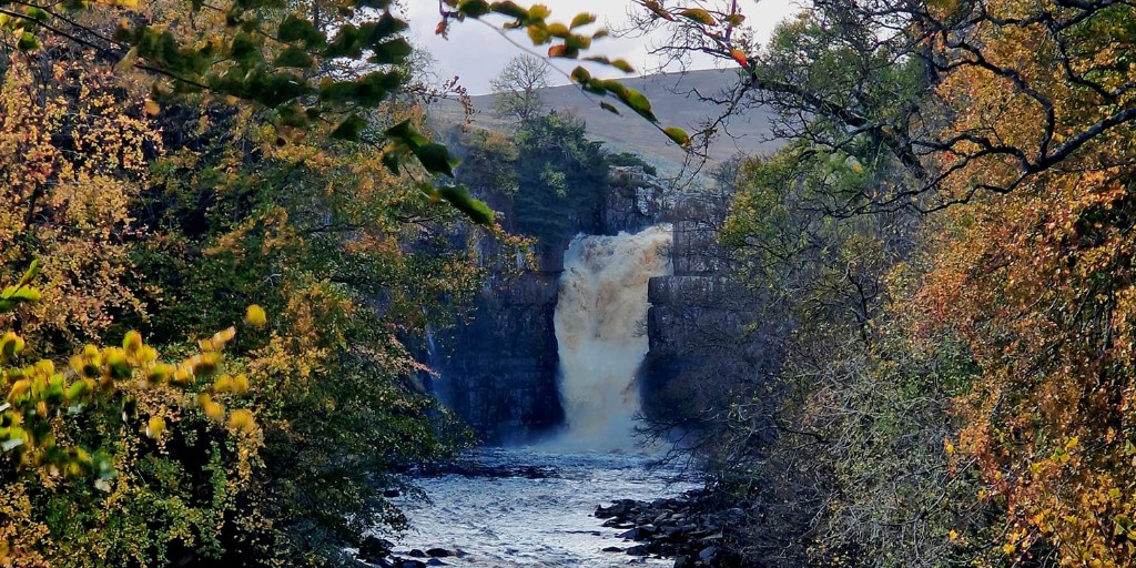 HighForceWater's tweet photo. Autumn is arriving at High Force and the landscape is beginning its seasonal transformation🍂

➡️Book your waterfall tickets here, come along and see for yourself: https://t.co/tBhYyZU3IJ

📸Claire Dobson https://t.co/tDmutV6x2G