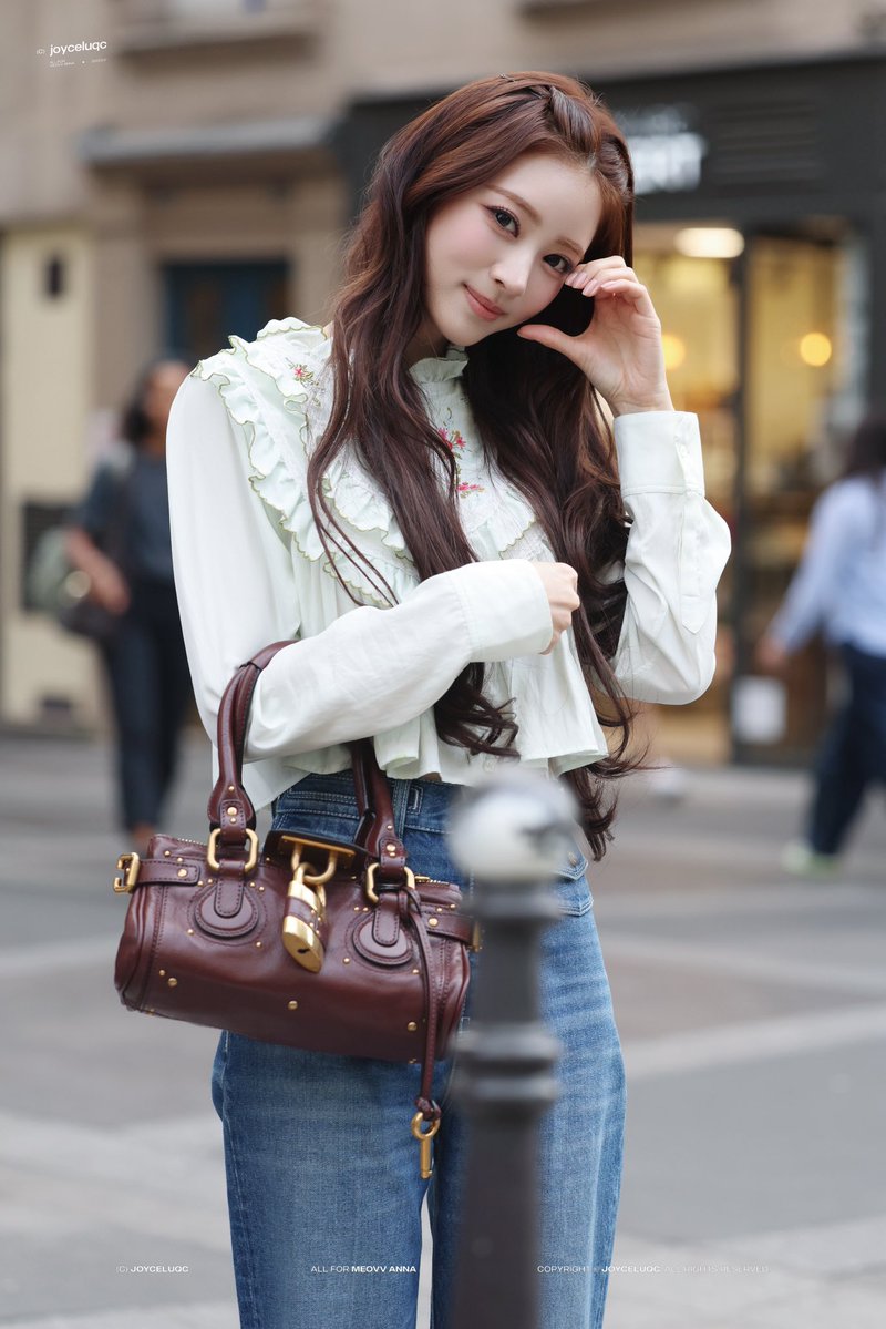annarated's tweet photo. THE PRETTIEST GIRL https://t.co/6fy6sgZGan