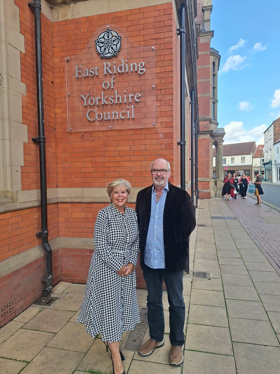 WillCalverleyUK's tweet photo. Labour ▶️ Conservatives

The LEADER of the Labour Group at East Riding of Yorkshire Council has just defected to the @Conservatives ! 🚨

Welcome to the party of common sense, Cllr Steve Gallant. 🤝🤝🤝 https://t.co/SXvafBD9mj