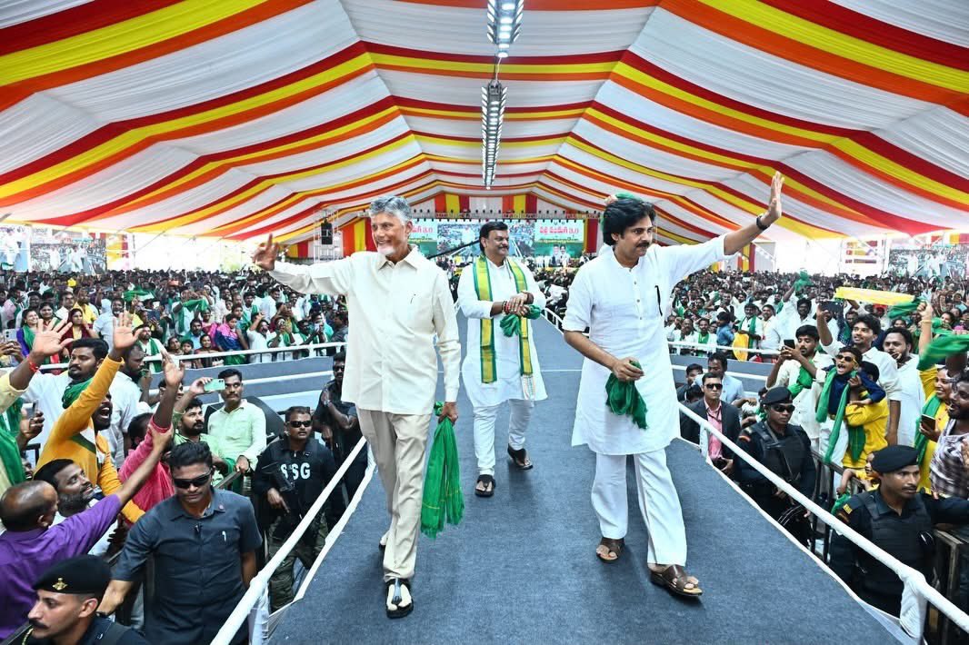 anjaneshkarumu2's tweet photo. అభివృద్ధి పనుల్లో ప్రజల భాగస్వామ్యం, పర్యవేక్షణే కీలకం!
@JanaSenaParty
@PawanKalyan
@APDeputyCMO
#PallePanduga #APTowardsGramaSwaraj
#APRuralDevelopment https://t.co/8i2dm4glTk