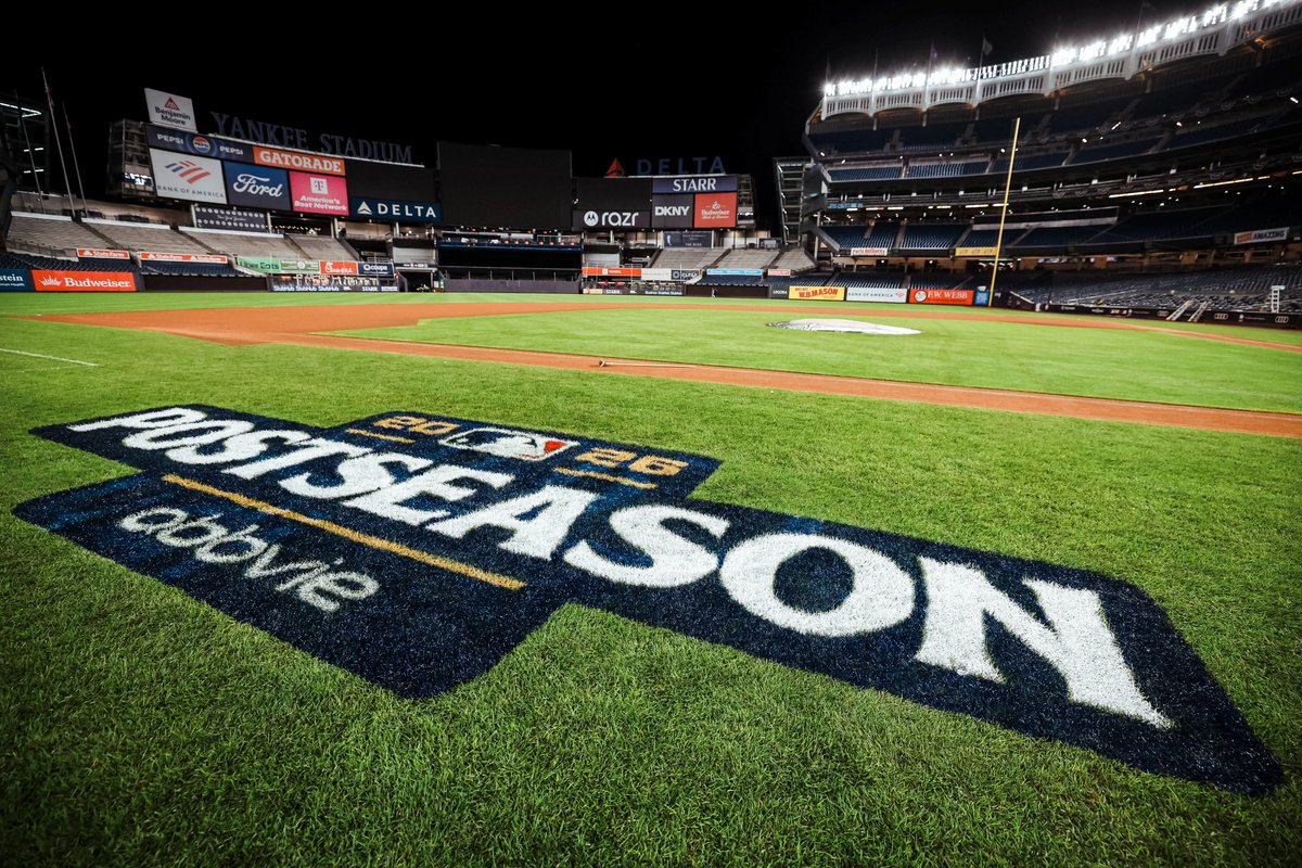 Yankees's tweet photo. The Stage is Set. 

#RepBX https://t.co/HylP4am0v4
