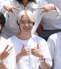 bokbakclub's tweet photo. น้องเน้ก น่ารักจังงงง มีพี่ๆทำหูแมวให้ด้วย🥹🥹🥹🥹🤏🏻🤏🏻🤏🏻 https://t.co/XlBlCqwI2B