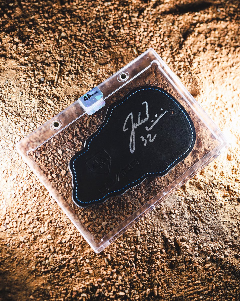 44ProCustom's tweet photo. Introducing the Jacob Misiorowski Limited Edition Pro Model ACX - an exact replica of the glove Miz takes to the mound.

Built on our Elite Series platform - each glove comes with an oversized Leather Melted Skull Placard signed by Miz himself.

Only 105 individually numbered gloves available.

When they’re gone, they’re gone.

🔗 https://t.co/DHSZ5ZMYYB