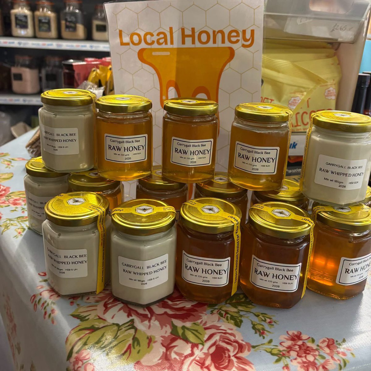 ButhBharraigh's tweet photo. Local @BarraIsland honey now in stock!!
It disappeared fast so doing miss out.
#localproduce #supportlocal #rawhoney #outerhebrides #isleofbarra https://t.co/uqqSIvdn1A