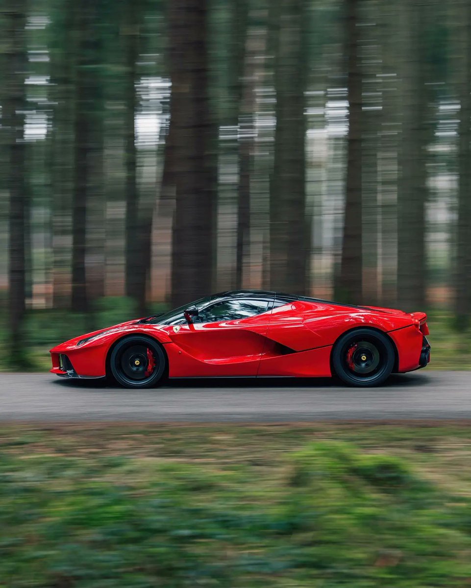 ApexDistrictX's tweet photo. • Ferrari LaFerrari https://t.co/wzrfzQwdES