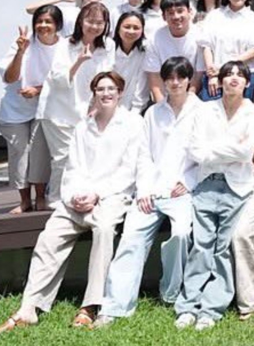 phomlaewtaeAA's tweet photo. อันนี้ของจริงเนาะ เก็บเศษหน้าในเสี้ยววิ  555555​55555555 https://t.co/jP2uq6ftCL