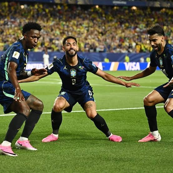 kaka_seng's tweet photo. Standard friendly match? No, Brazil doesn't do those anymore. 💀.
The timeline can finally rest, the real Vini Jr clone has been defeated. 😭🇧🇷🕺 #Seleção #AUSBRA https://t.co/Qw48WiEfiU