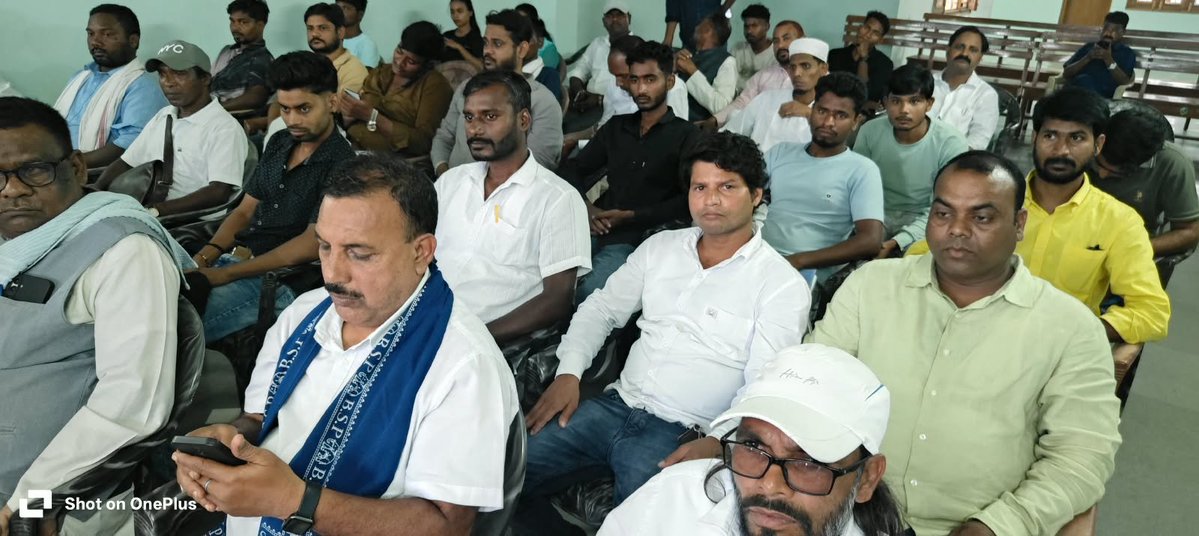 MedhankarJi's tweet photo. BSP Jharkhand State office Meeting, Samlong, Lower Chutiya, Ranchi. https://t.co/g5UFTxKGBC