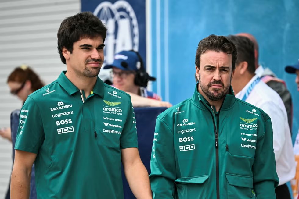 FProzIrrazabal1's tweet photo. NOTICIAS | Lance Stroll y Fernando Alonso confirmaron su renovación con Aston Martin para la temporada 2027 💚

#F1 #Fórmula1 https://t.co/VNbAHYnZLN