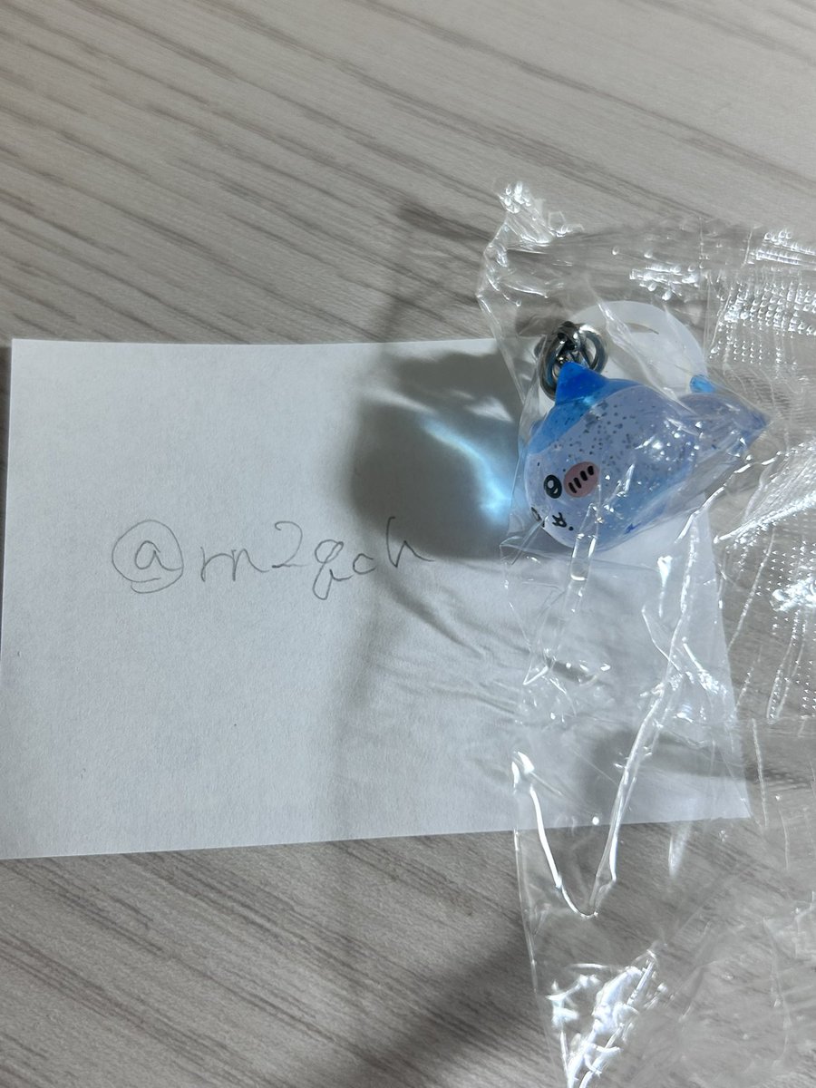 rn2qch's tweet photo. 【交換】
めじるしチャーム 入場者特典ちいかわパーク まめまめフィギュア チャームマーカー
映画ちいかわ 第1弾 チャームミニフィギュア　

【譲】 ハチワレ

【求】2枚目モモンガ

都内手���しまたは郵送希望です！

ピン���イントで難しいとは思いますが、ぜひよろしくお願いいたします🙇 https://t.co/2GBP23005f
